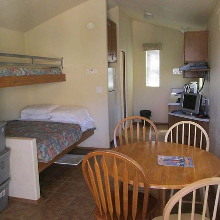 Rancho Oso Rv & Camping Resort Goleta Kültér fotó