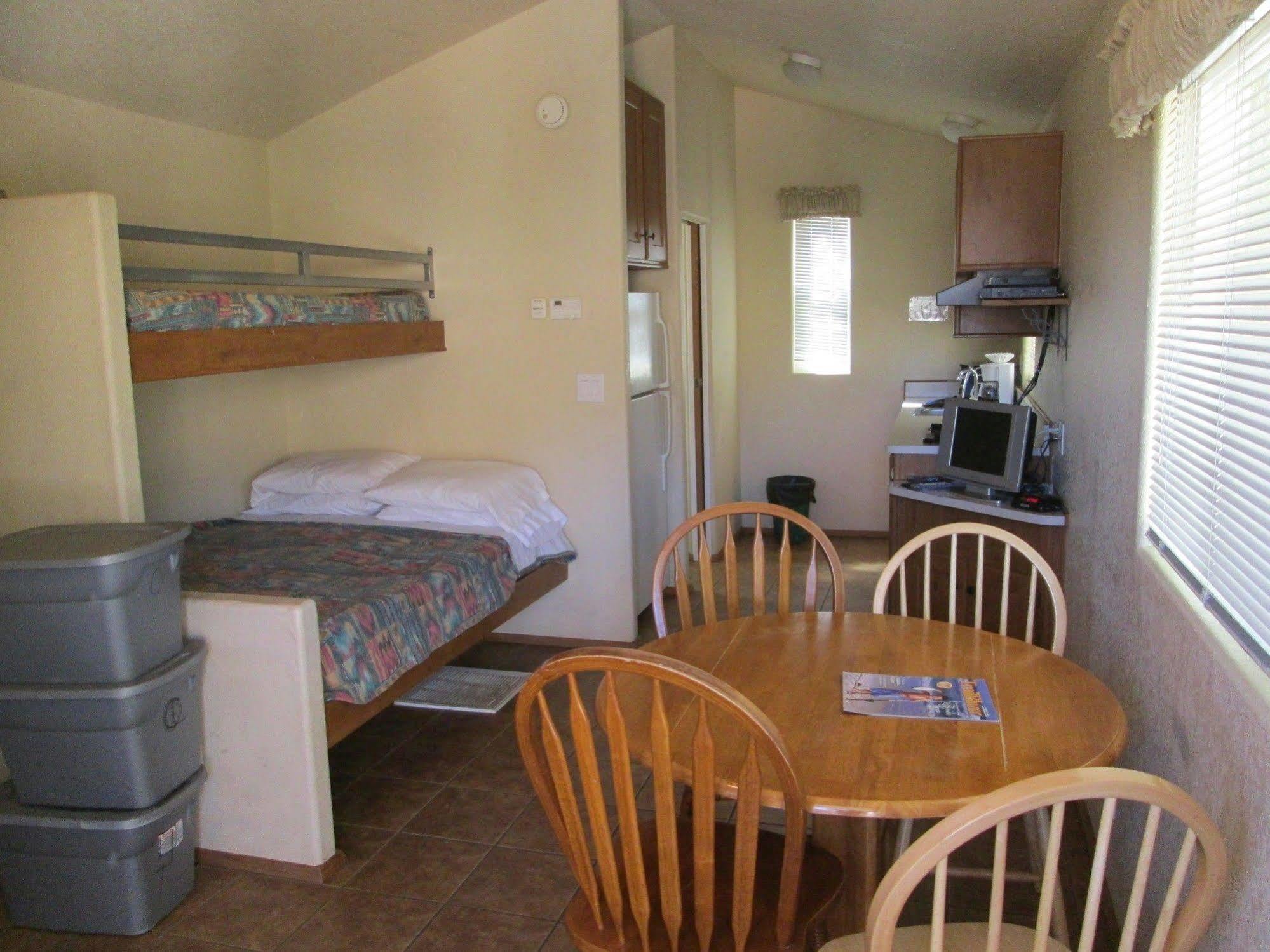 Rancho Oso Rv & Camping Resort Goleta Kültér fotó